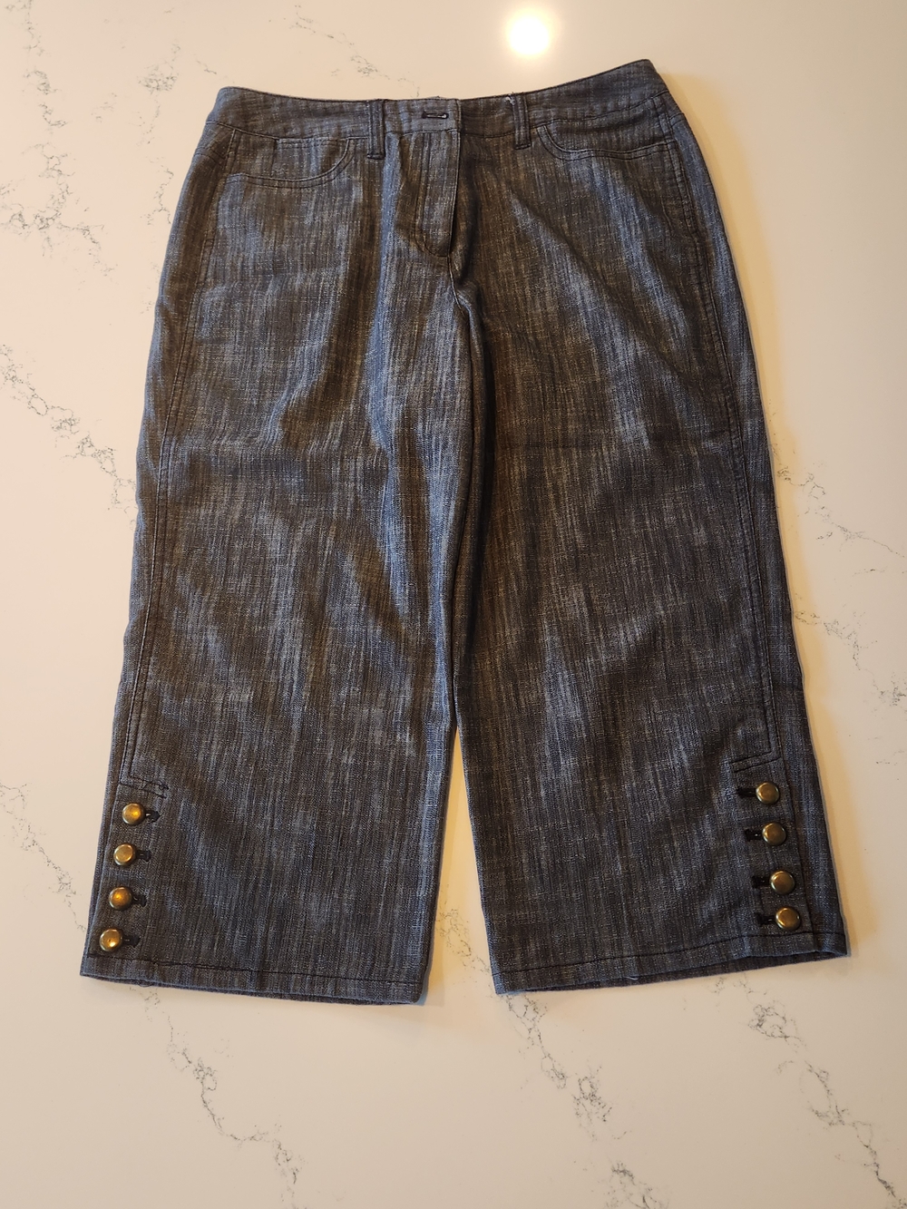 Larry Levine Blue  Capri Pants With Button Detail